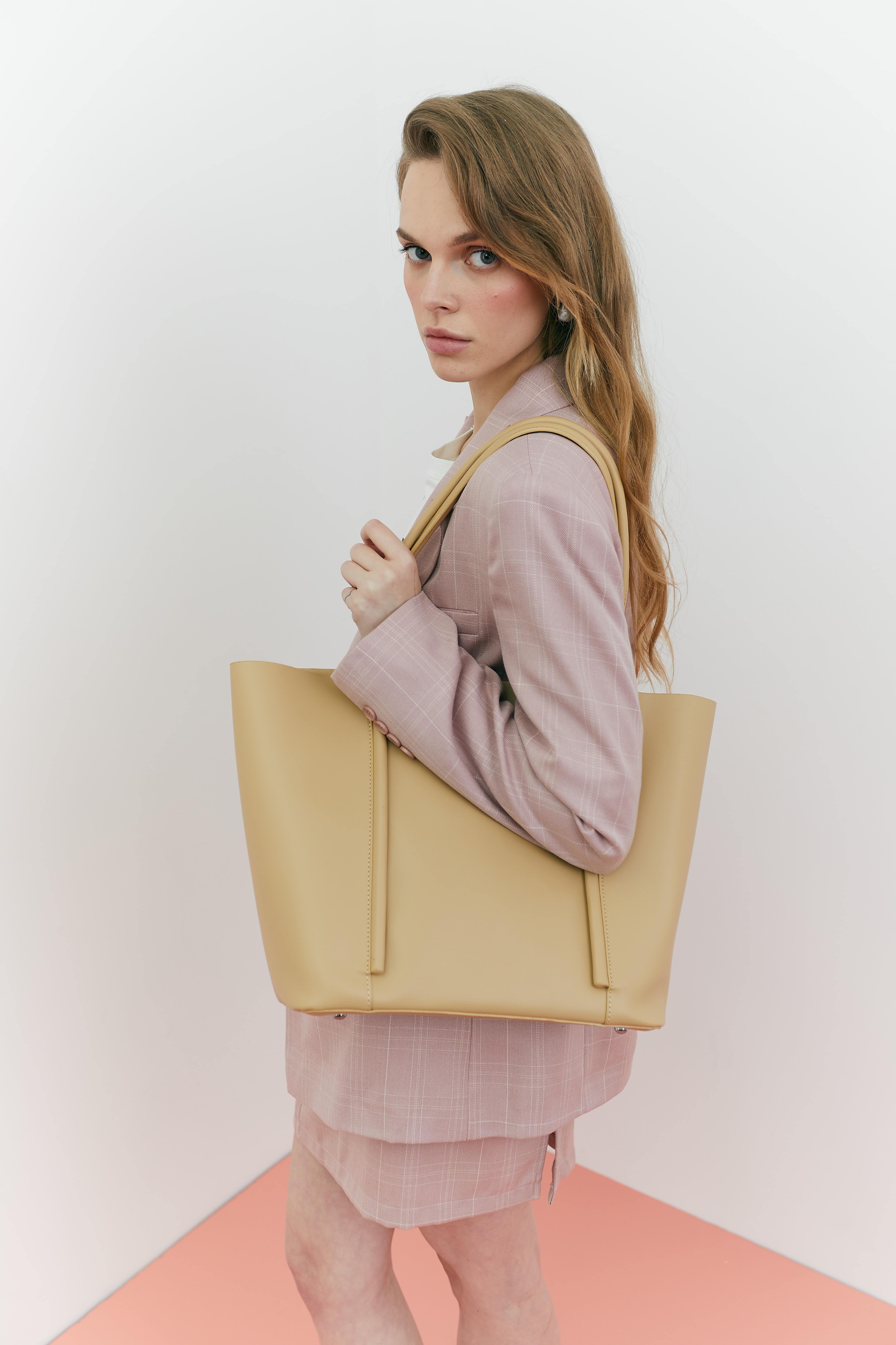 CARRIE SHOPPER BEIGE